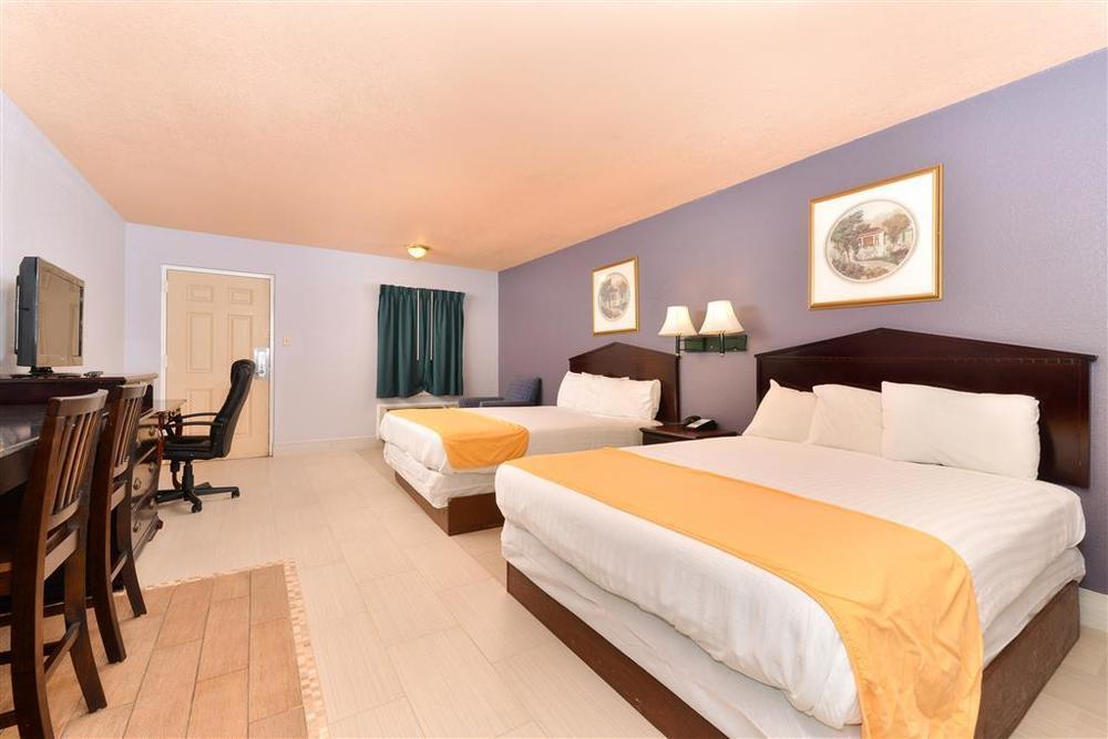 Five Star Inn 伯利森 客房 照片